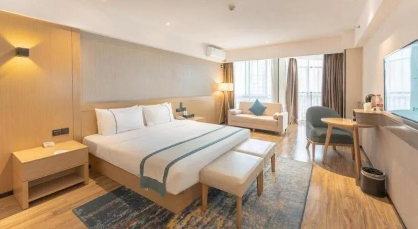 Bed in City Comfort Inn Liuzhou Wuxing Walking Street Zhonghuan Tower