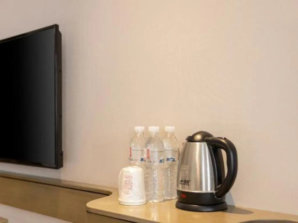 City Comfort Inn Liuzhou Wuxing Walking Street Zhonghuan Tower