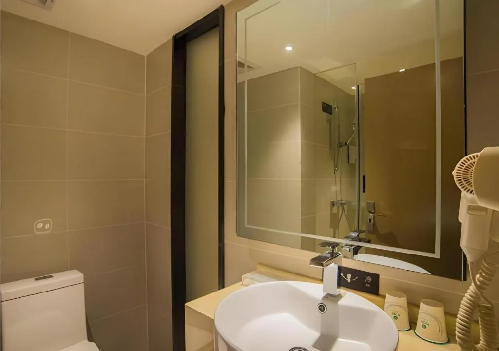 City Comfort Inn Liuzhou Wuxing Walking Street Zhonghuan Tower