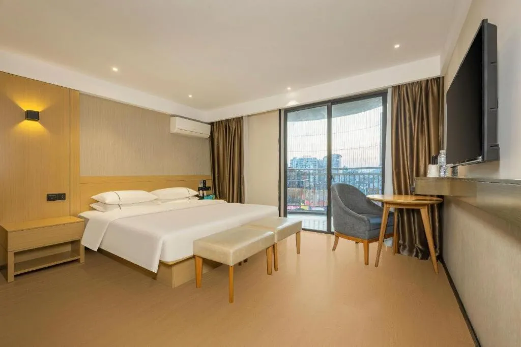 Bed in City Comfort Inn Liuzhou Wuxing Walking Street Zhonghuan Tower