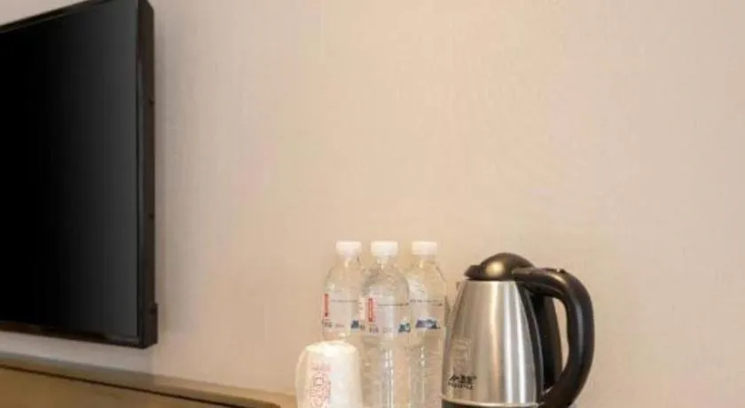 City Comfort Inn Liuzhou Wuxing Walking Street Zhonghuan Tower