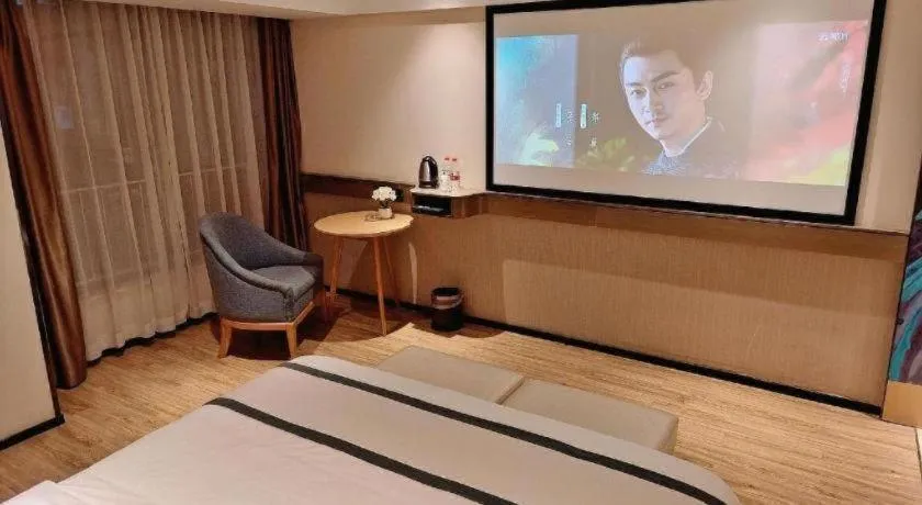 Bed in City Comfort Inn Liuzhou Wuxing Walking Street Zhonghuan Tower