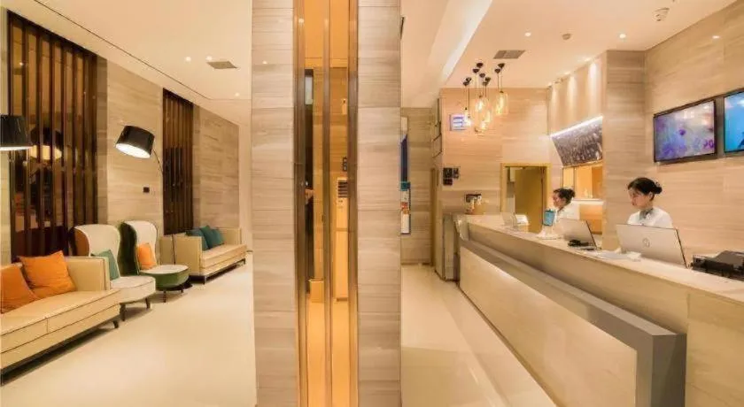 City Comfort Inn Liuzhou Wuxing Walking Street Zhonghuan Tower