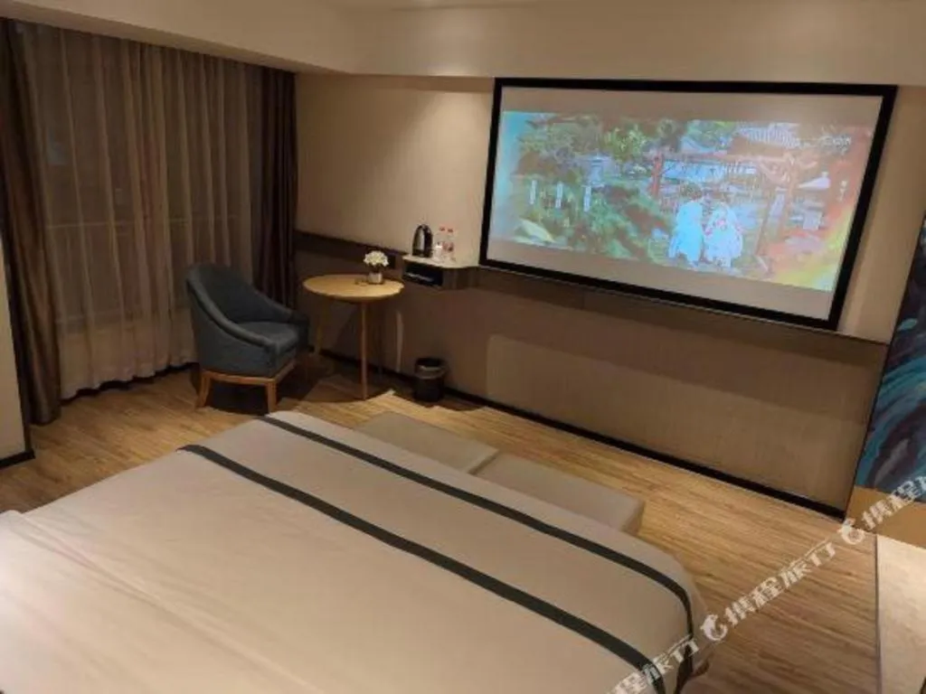 Bed in City Comfort Inn Liuzhou Wuxing Walking Street Zhonghuan Tower