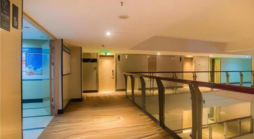 City Comfort Inn Liuzhou Wuxing Walking Street Zhonghuan Tower