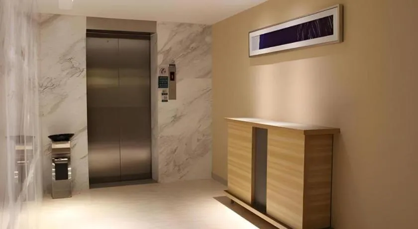 City Comfort Inn Baise Jingxi Caifu Plaza