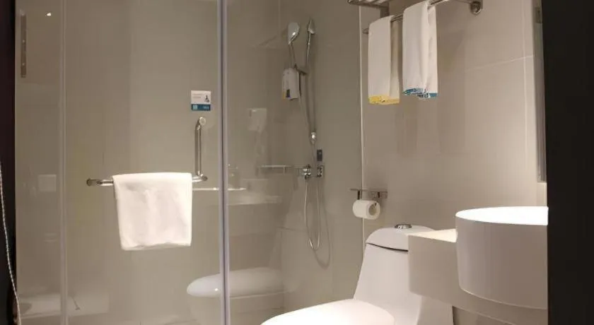 City Comfort Inn Baise Jingxi Caifu Plaza