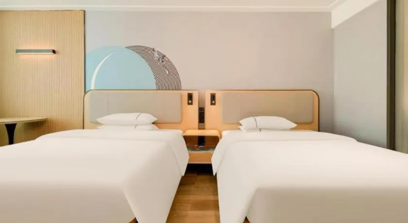 Bed in City Comfort Inn Baise Jingxi Caifu Plaza