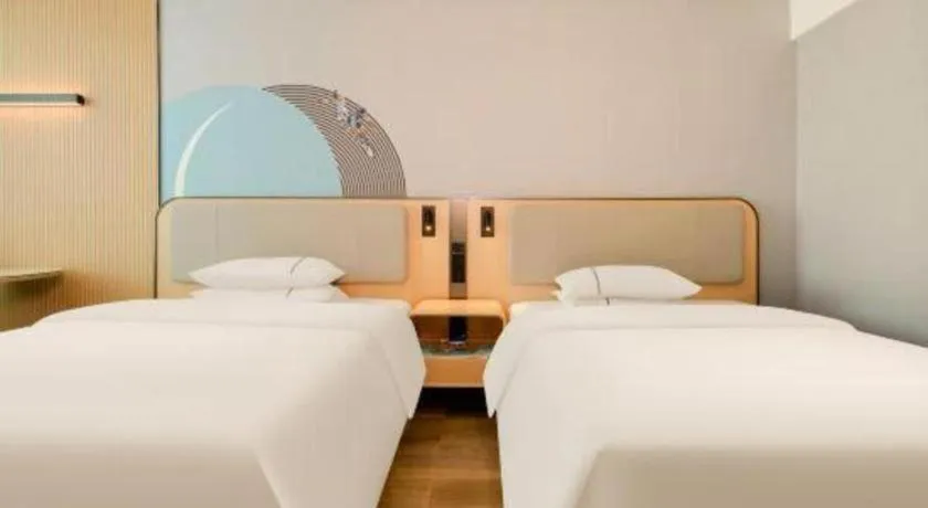 Bed in City Comfort Inn Baise Jingxi Caifu Plaza