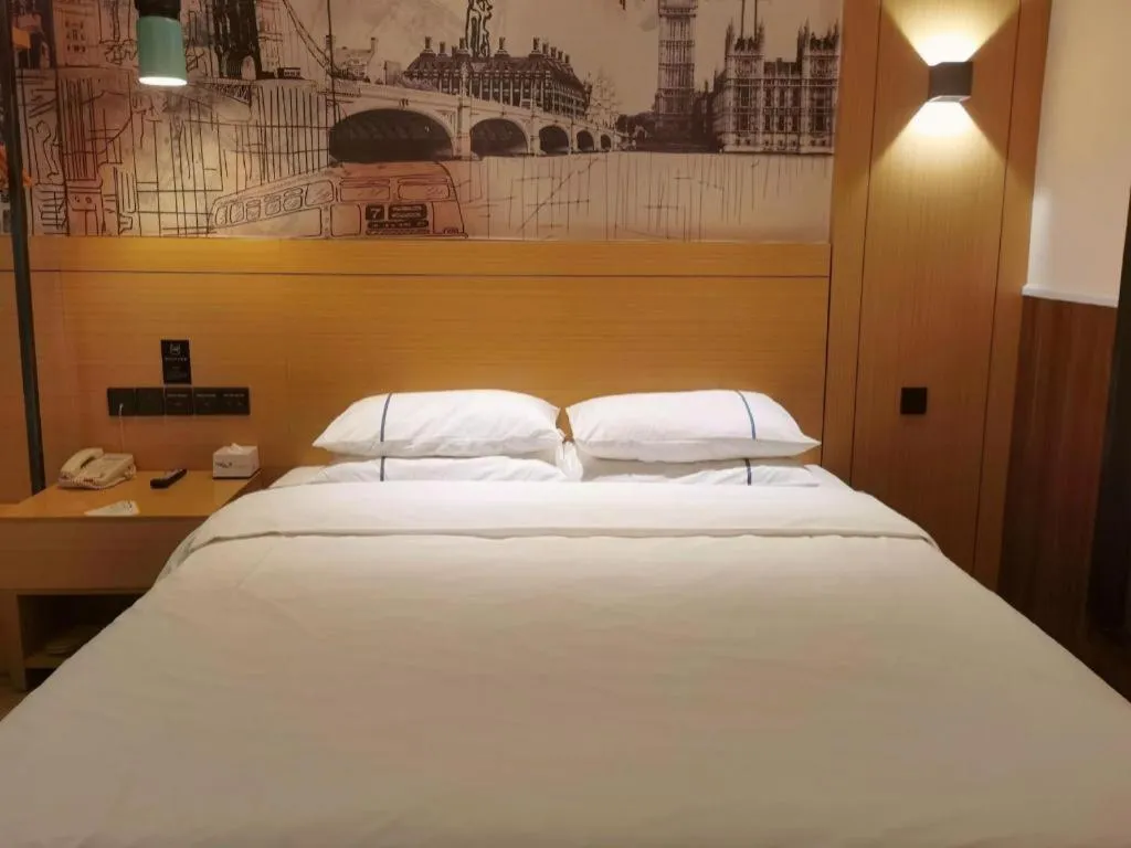 Bed in City Comfort Inn Xiaogan Xiaochang Bus Passenger Station