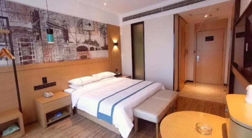 Bed in City Comfort Inn Xiaogan Xiaochang Bus Passenger Station