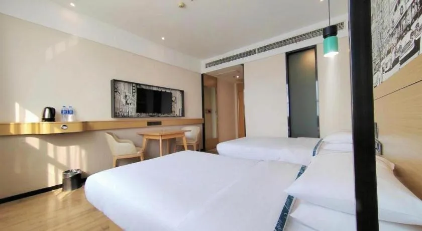 Bed in City Comfort Inn Xiaogan Xiaochang Bus Passenger Station