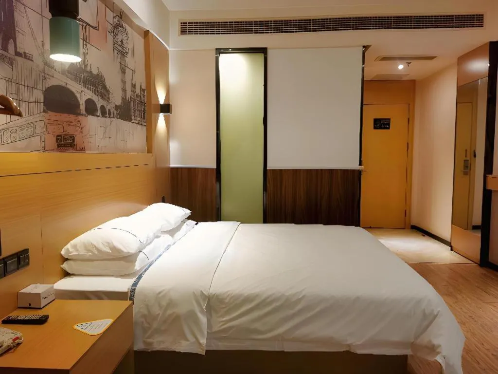 Bed in City Comfort Inn Xiaogan Xiaochang Bus Passenger Station