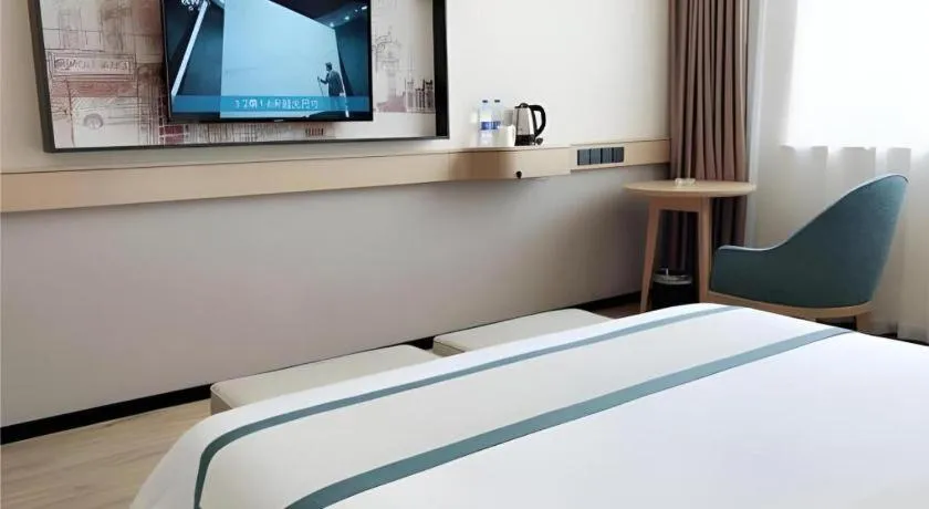 Bed in City Comfort Inn Xiaogan Xiaochang Bus Passenger Station