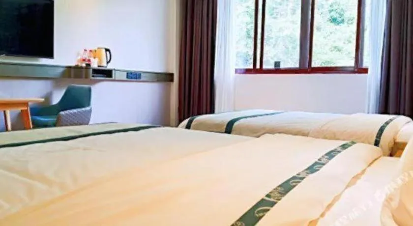 Bed in City Comfort Inn Hezhou Huangyao Ancient Town