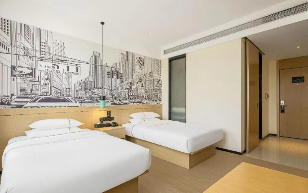 Bed in City Comfort Inn Jinzhou Bohai University Wanda Plaza