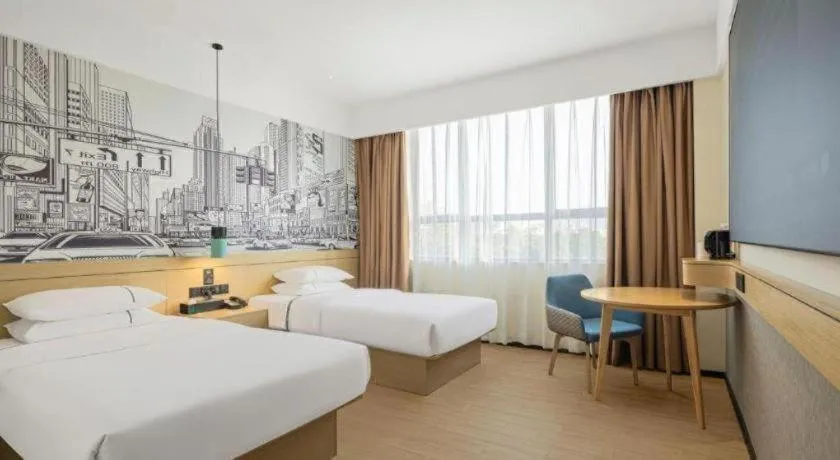 Bed in City Comfort Inn Jinzhou Bohai University Wanda Plaza