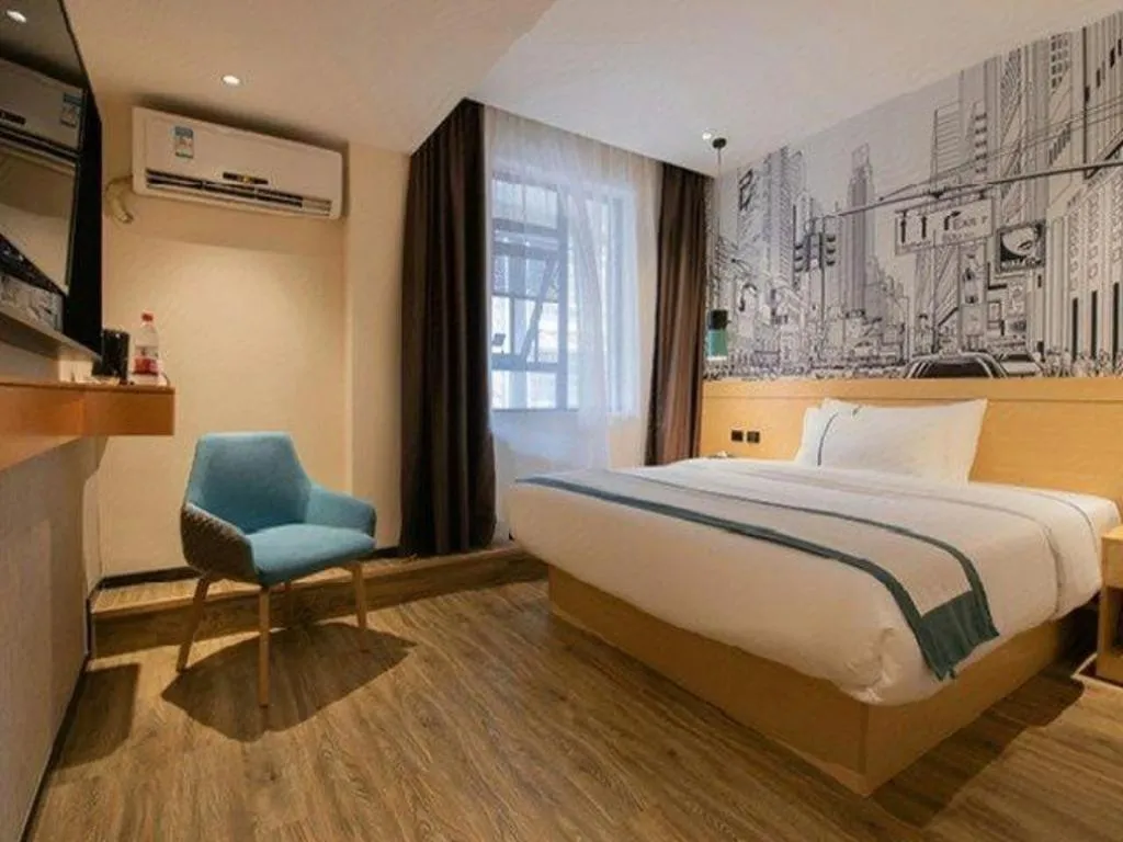 Bed in City Comfort Inn Jinzhou Bohai University Wanda Plaza