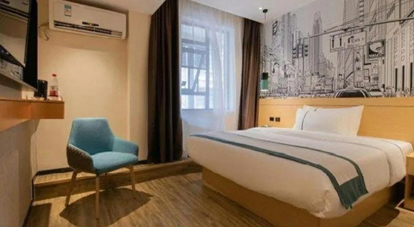 Bed in City Comfort Inn Jinzhou Bohai University Wanda Plaza