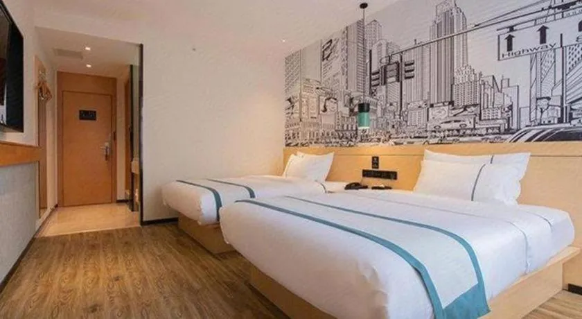 Bed in City Comfort Inn Jinzhou Bohai University Wanda Plaza