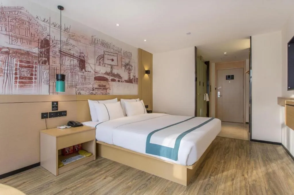 Bed in City Comfort Inn Jinzhou Bohai University Wanda Plaza