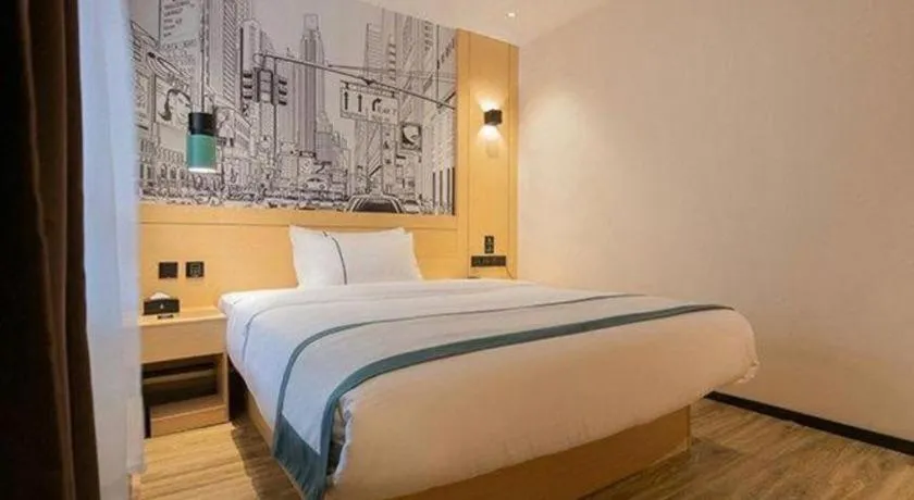 Bed in City Comfort Inn Jinzhou Bohai University Wanda Plaza