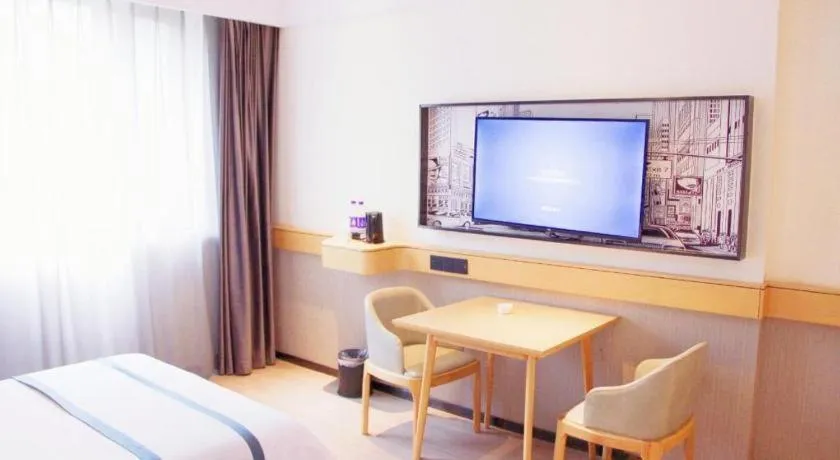 Bed in City Comfort Inn Jinzhou Bohai University Wanda Plaza