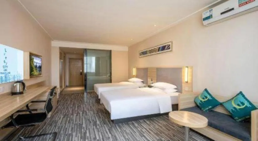 Bed in City Comfort Inn Zhanjiang South Railway Station