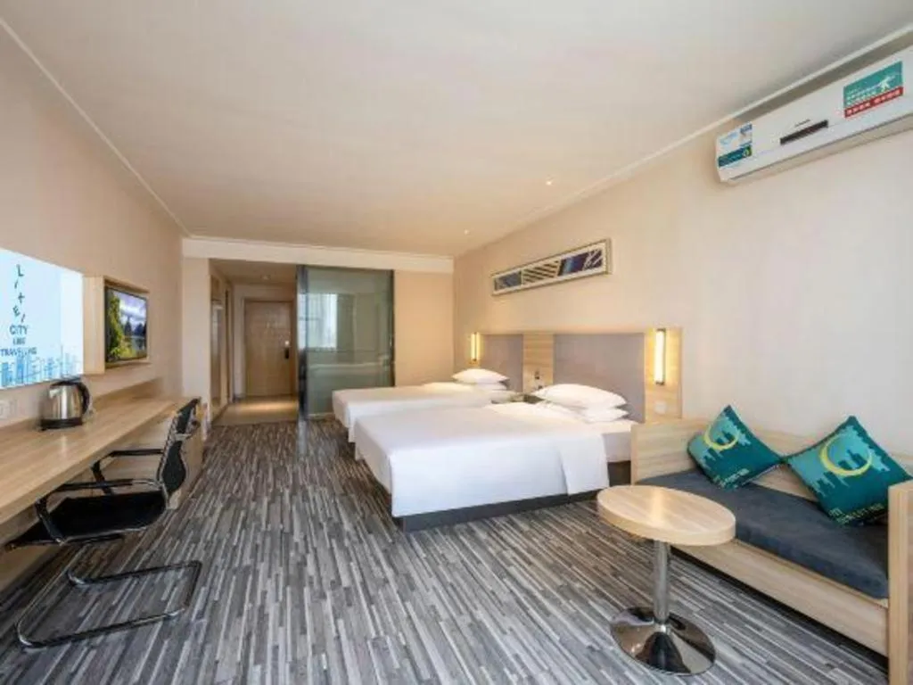 Bed in City Comfort Inn Zhanjiang South Railway Station