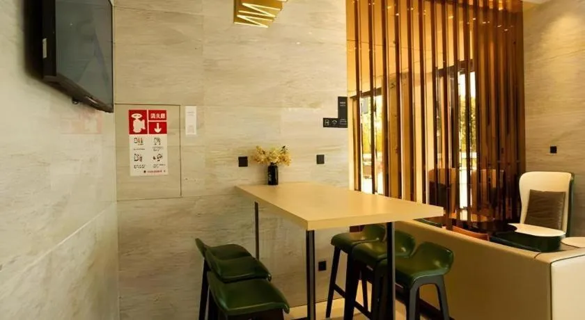 City Comfort Inn Huanggang Luotian Yishui Waitan