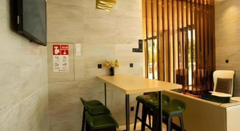 City Comfort Inn Huanggang Luotian Yishui Waitan