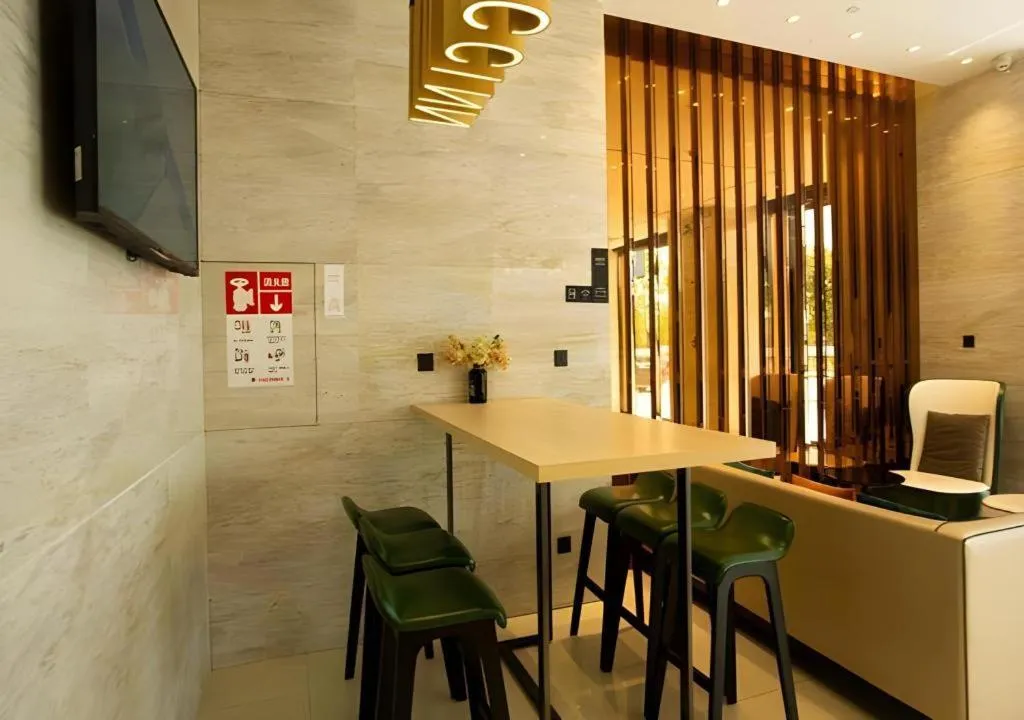 City Comfort Inn Huanggang Luotian Yishui Waitan