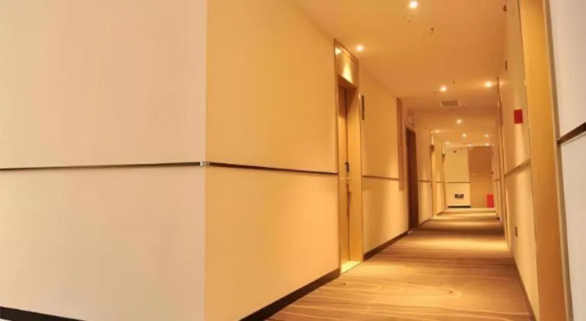 City Comfort Inn Huanggang Luotian Yishui Waitan