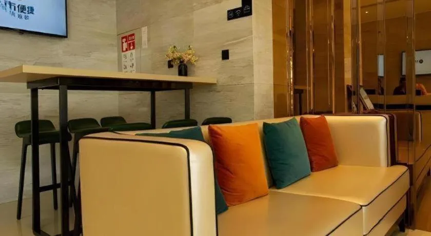 City Comfort Inn Huanggang Luotian Yishui Waitan