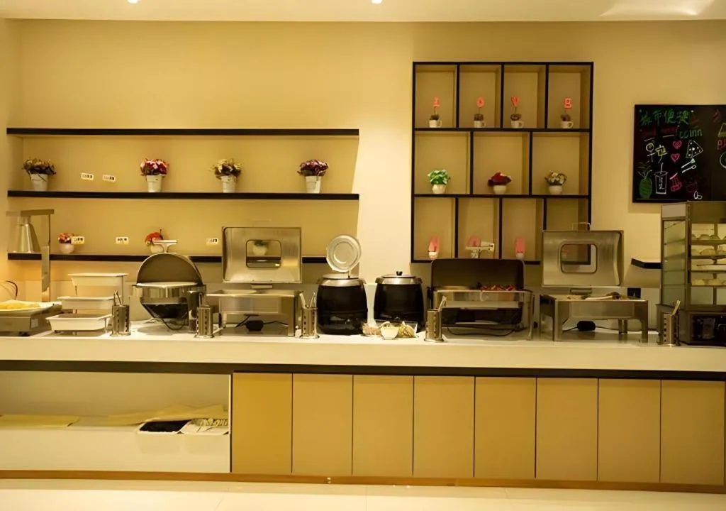 City Comfort Inn Huanggang Luotian Yishui Waitan