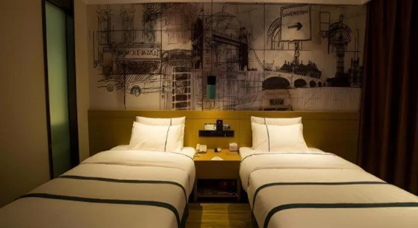 Bed in City Comfort Inn Huanggang Luotian Yishui Waitan