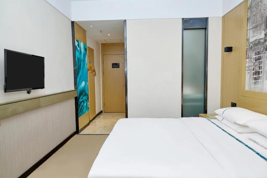 Bed in City Comfort Inn Huanggang Luotian Yishui Waitan