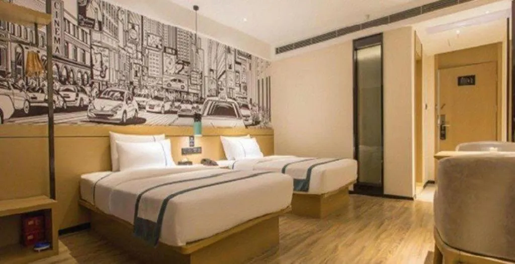 Bed in City Comfort Inn Liuzhou Chengzhong Wanda Haiguan