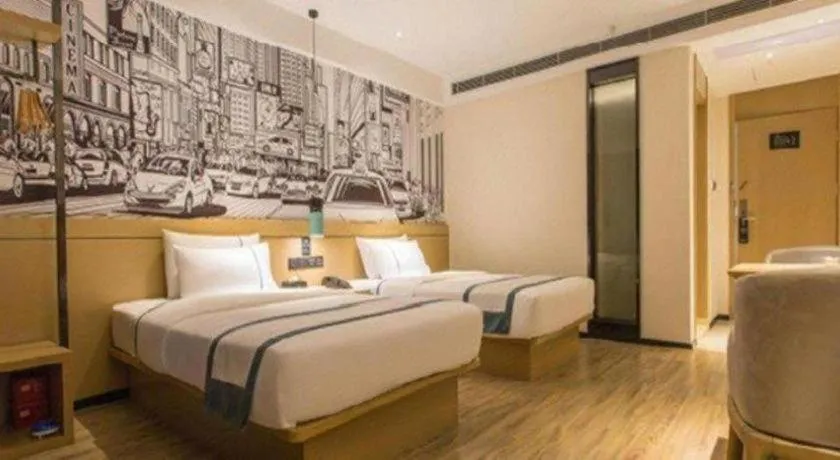 Bed in City Comfort Inn Liuzhou Chengzhong Wanda Haiguan