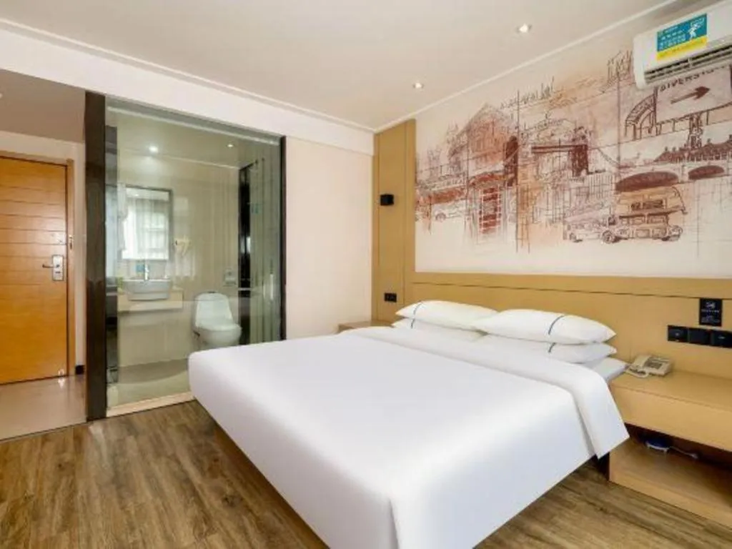 Bed in City Comfort Inn Guigang Hecheng Wanda Plaza