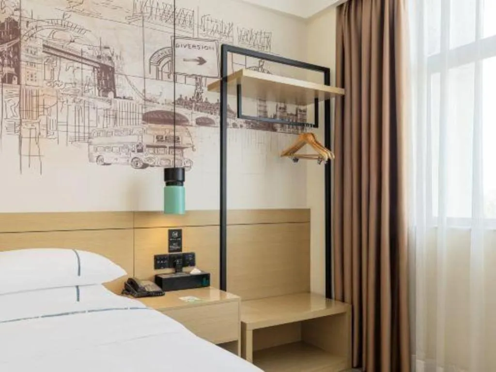 Bed in City Comfort Inn Guigang Hecheng Wanda Plaza