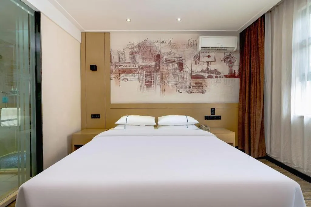 Bed in City Comfort Inn Guigang Hecheng Wanda Plaza