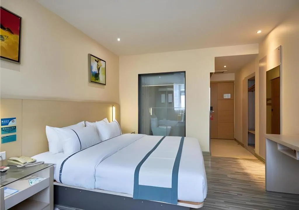 Bed in City Comfort Inn Liuzhou Baisha Bus Station Shengli Barbecue City