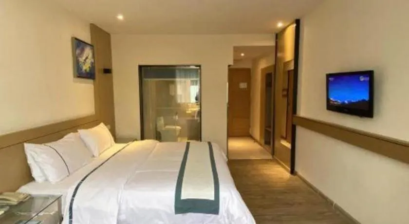 Bed in City Comfort Inn Liuzhou Baisha Bus Station Shengli Barbecue City