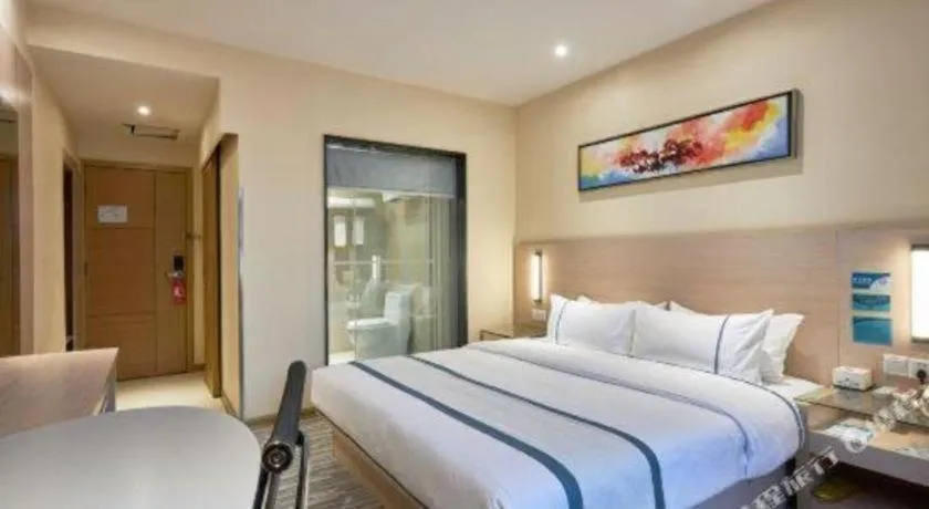 Bed in City Comfort Inn Liuzhou Baisha Bus Station Shengli Barbecue City