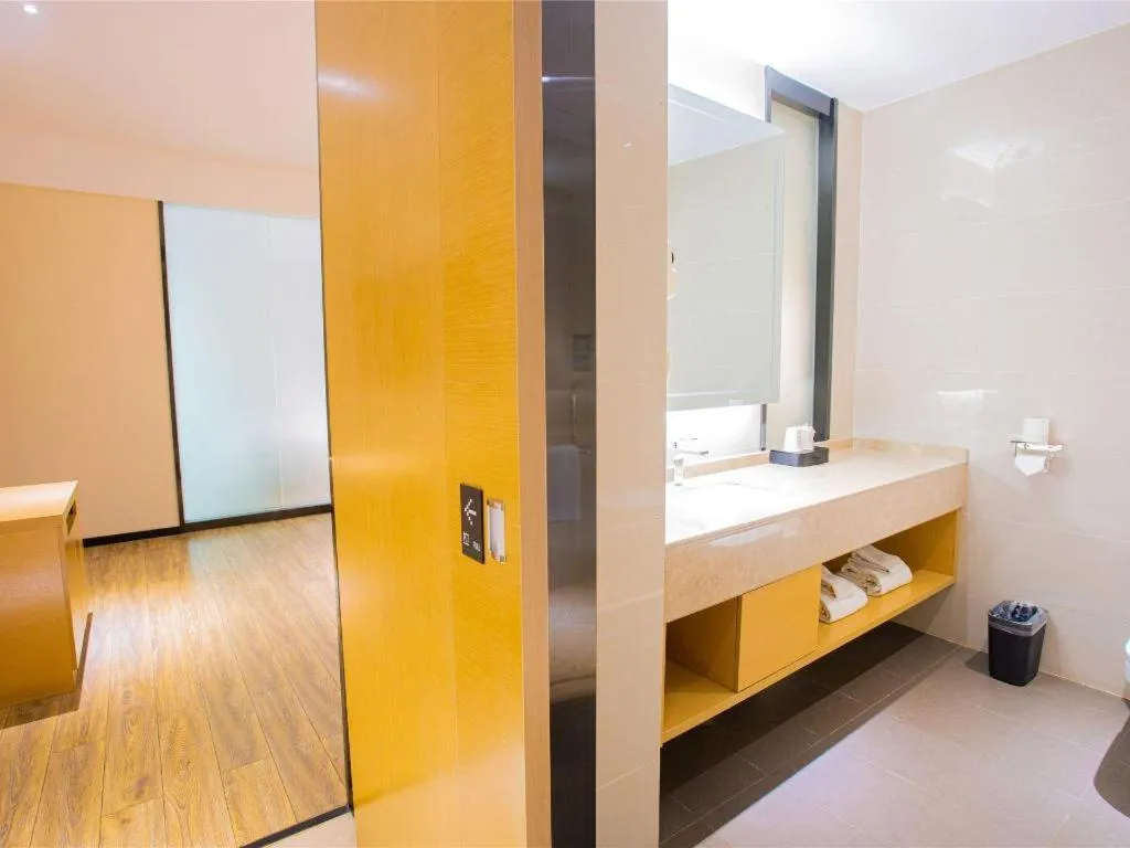 Bed in City Comfort Inn Guilin City Hall