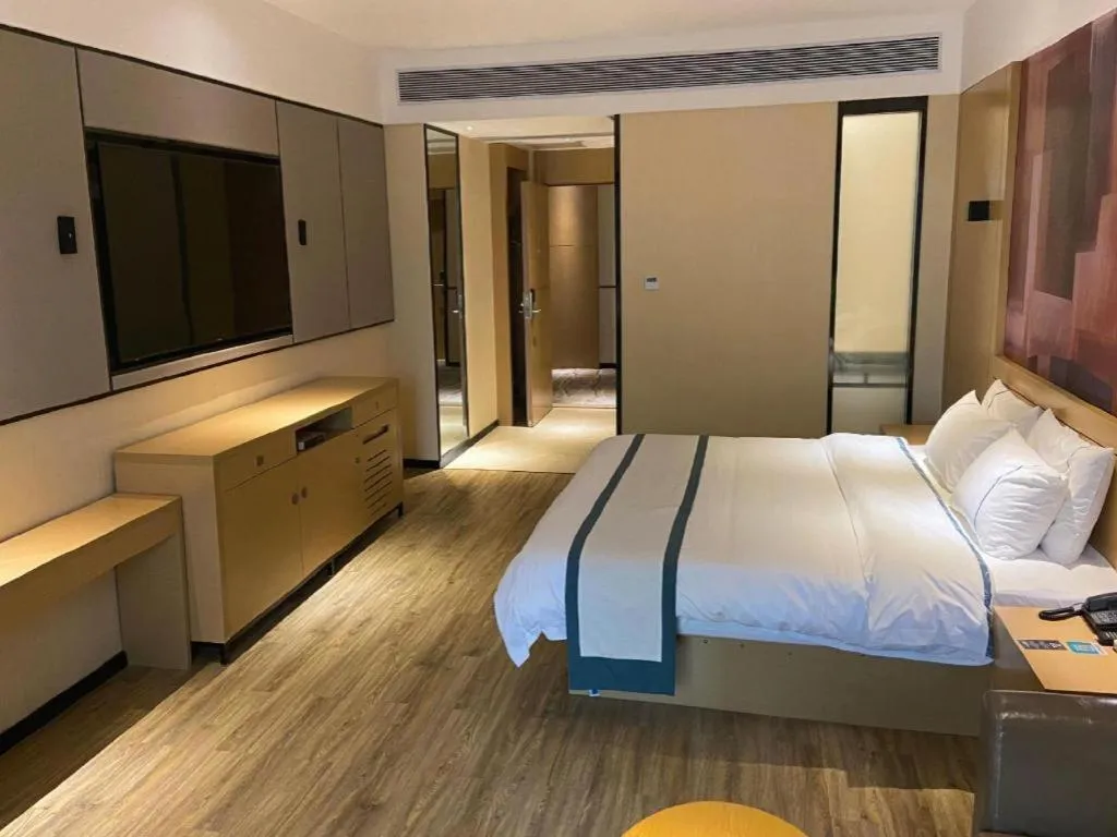 Bed in City Comfort Inn Guilin City Hall