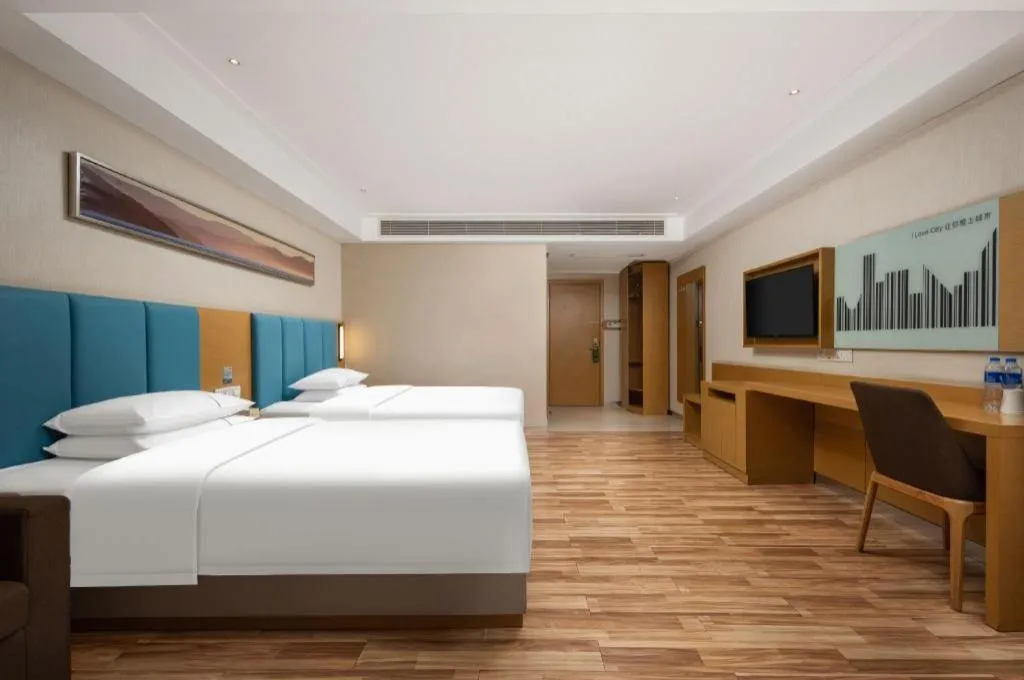 Bed in City Comfort Inn Jingzhou Wanda Plaza