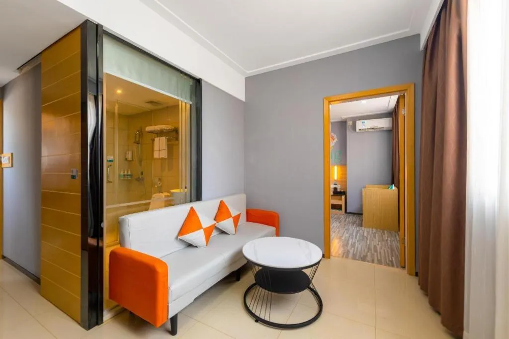 Bed in City Comfort Inn Huizhou Danshui High-speed Railway Huiyang Station