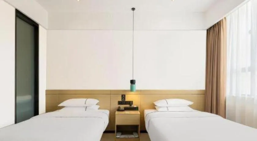 Bed in City Comfort Inn Zhoukou City Chuanhui District Huanghe Road